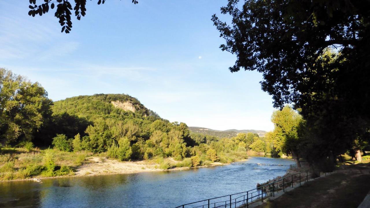 Готель Rives D'Arc Валлон-Пон-д'Арк Екстер'єр фото